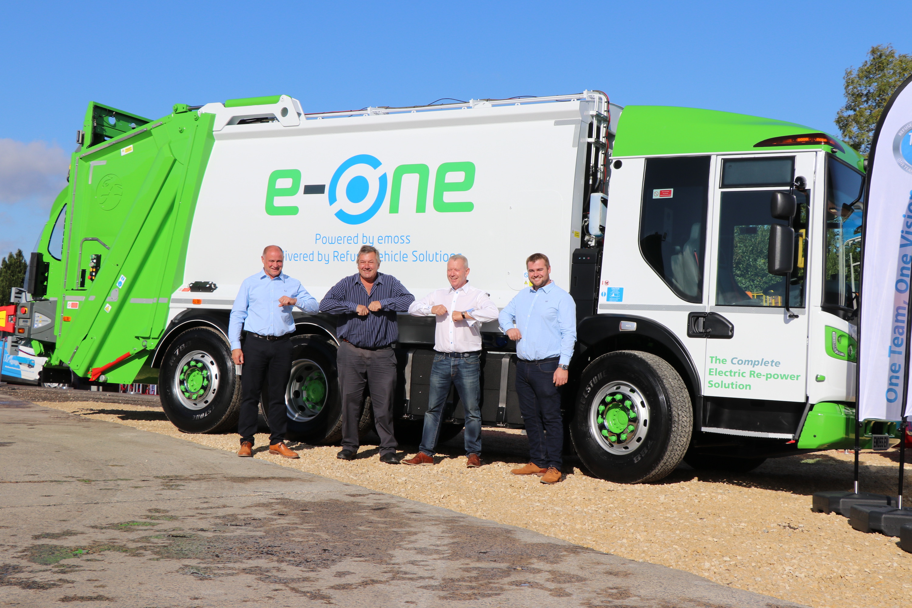 The first eOne electric refuse truck from RVS and EMOSS has been